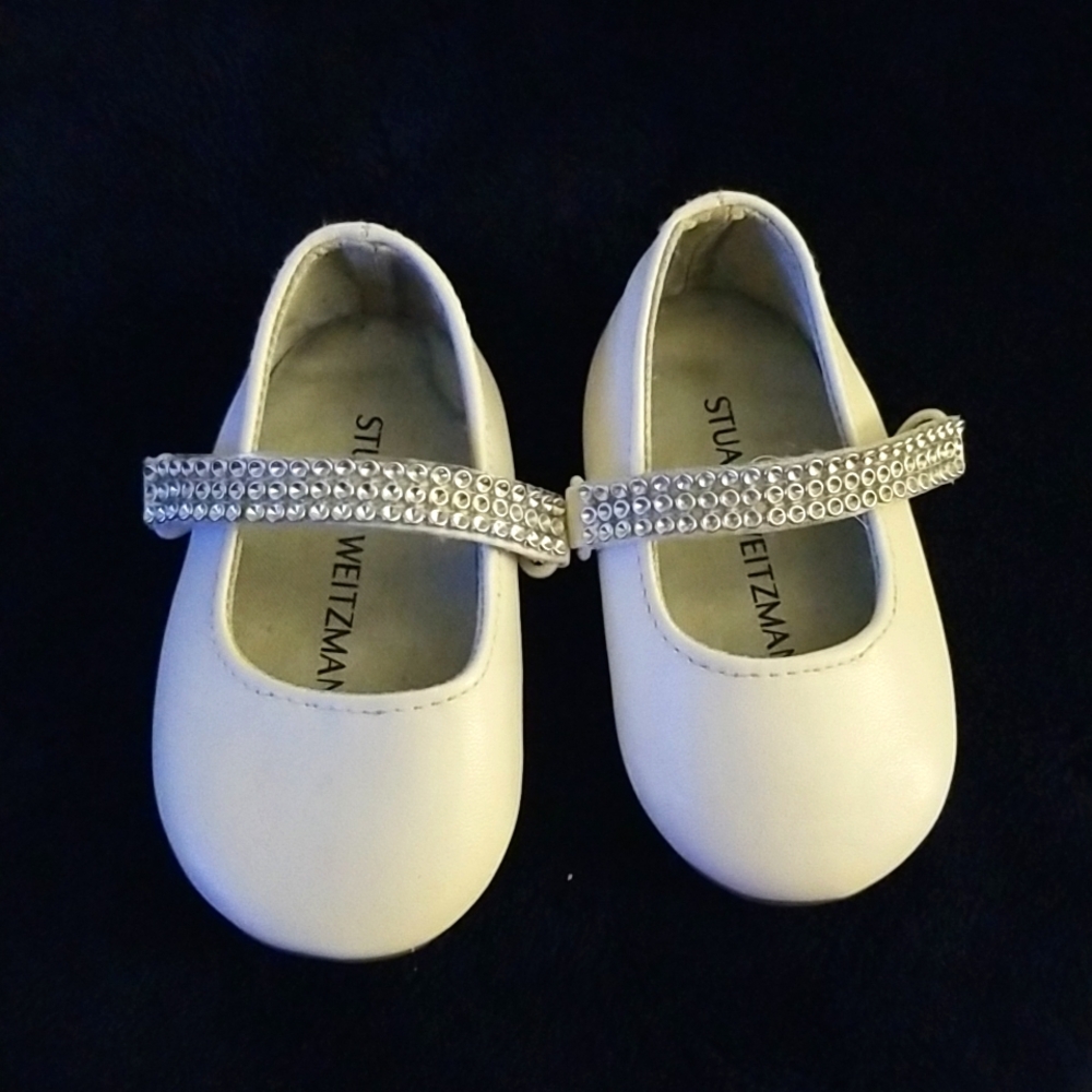 Stuart Weitzman baby girl size 2 white shoes